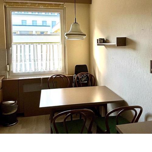 Ganze Wohnung mit Parkplatz in guter Lage
