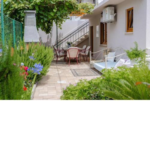 Garden apartment