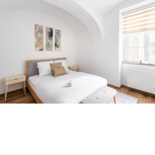 George Apartment