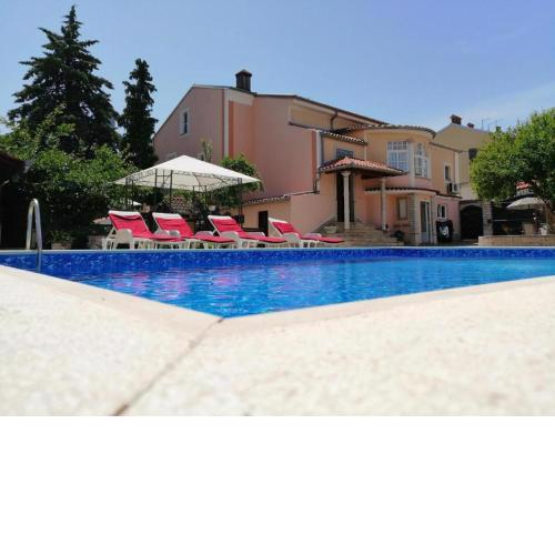 Giovanna Boutique Rooms & Pool