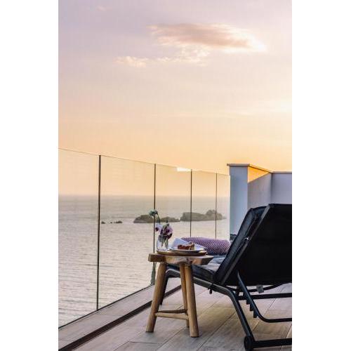 Gold Apartment