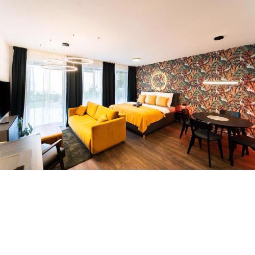 Gold Garden Terrace Apartment