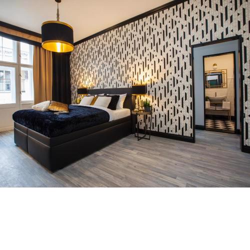 Golden Prague Rooms