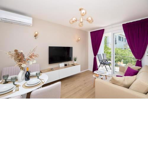 GOLDEN ROSE - walking distance 1 km from old town
