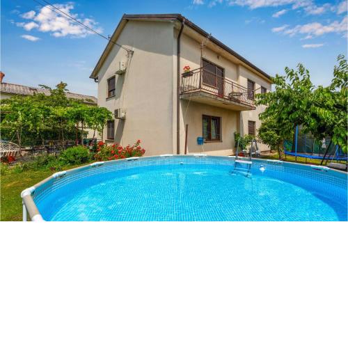 Gorgeous Apartment In Drazice With Kitchen