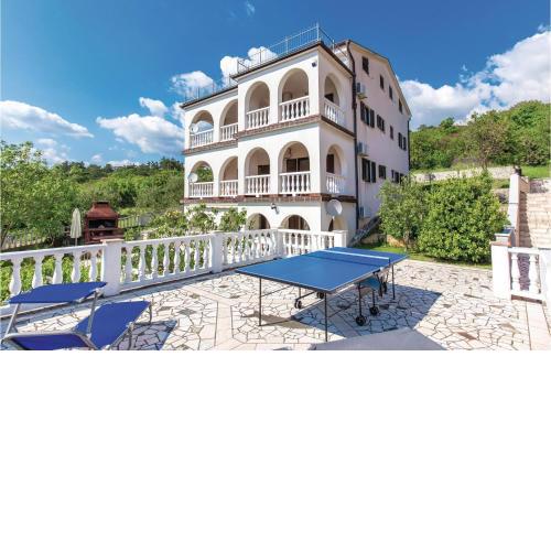 Gorgeous Apartment In Klenovica With Wifi