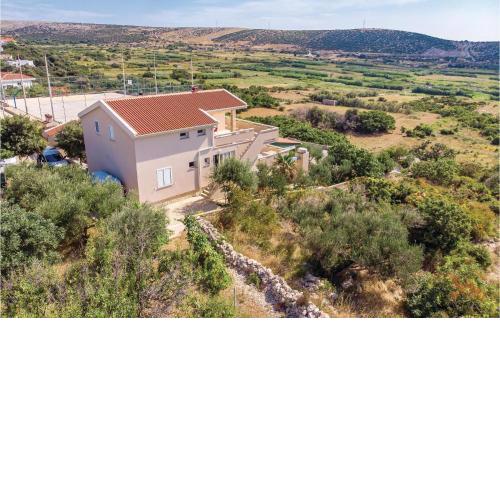Gorgeous Apartment In Kolan With House Sea View