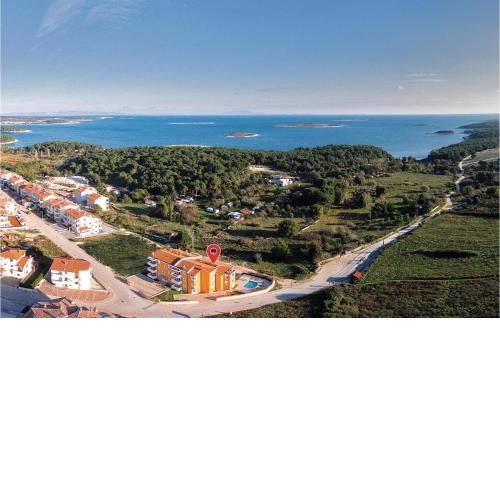 Gorgeous Apartment In Premantura With Kitchen