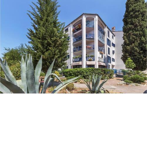 Gorgeous Apartment In Pula With House Sea View