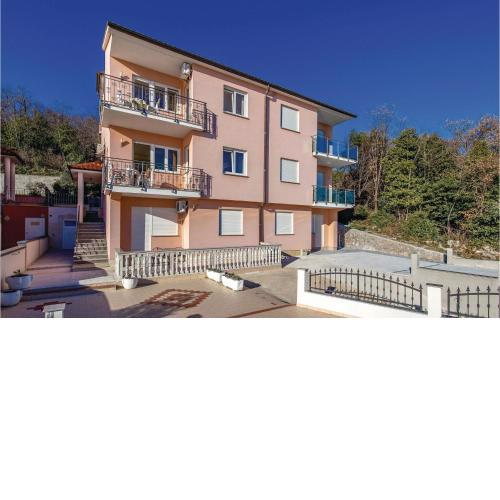 Gorgeous Apartment In Volosko With Kitchen