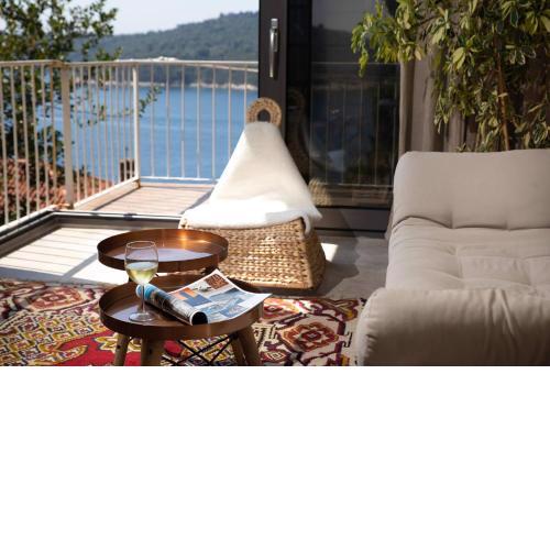 Gorgeous Getaway (Lokrum view)