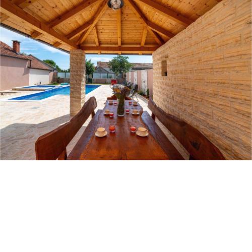 Gorgeous Home In Benkovac