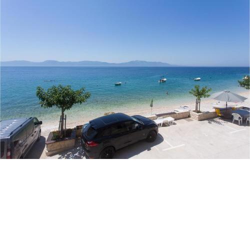 Gorgeous Home In Brist With House Sea View
