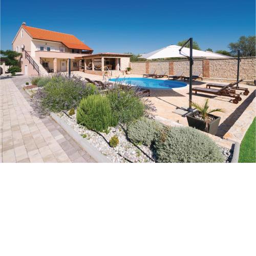 Gorgeous Home In Gorica With Kitchen