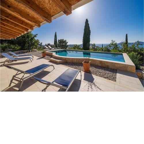 Gorgeous Home In Orasac With Kitchen