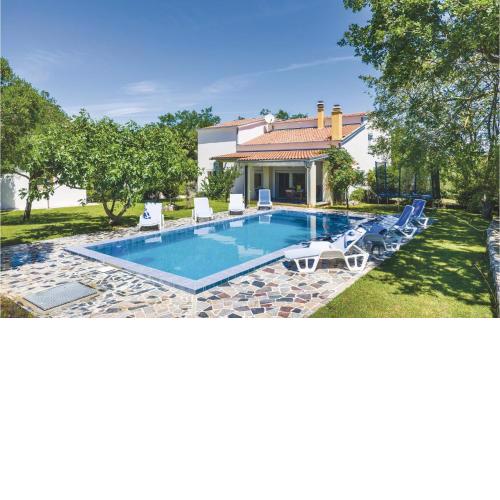 Gorgeous Home In Rastane Donje