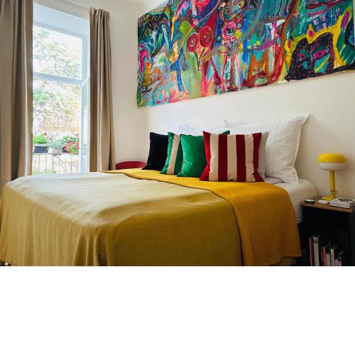 Green balcony & king size bed