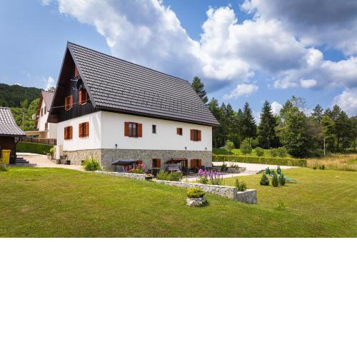 Green lakes house 2