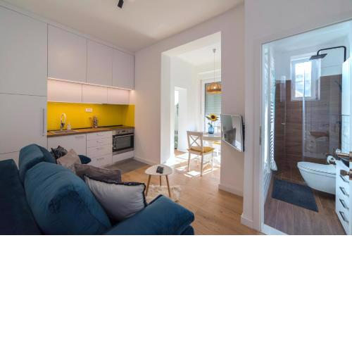 Green Leaf Apartment