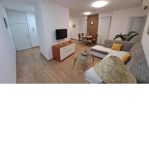 Greenline Pula Apartment