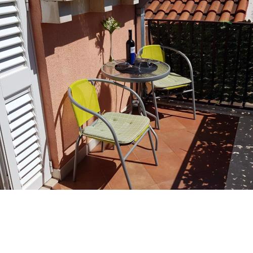 Guest House Avdic - Studio Apartment with Balcony