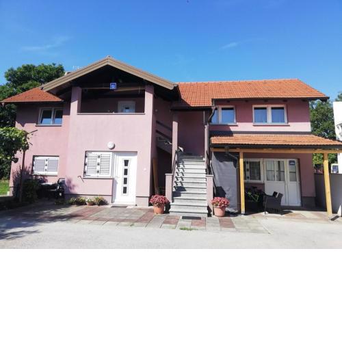 Guest House Lucija