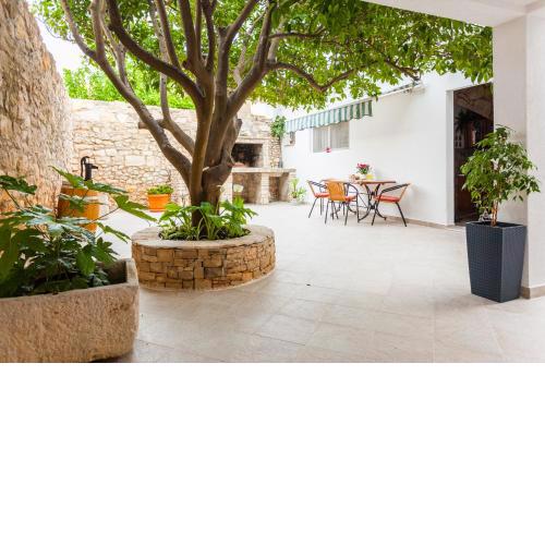Guest House Mara
