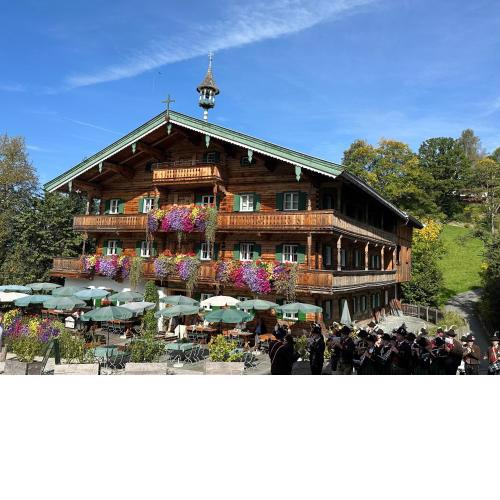 Hallerwirt Homes