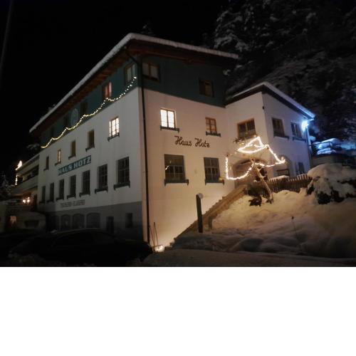 Haus Hotz
