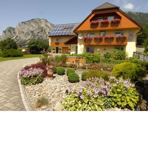 HAUS RUSSOLD - FEWO22 in entspannter Atmosphäre - GRÜNER SEE