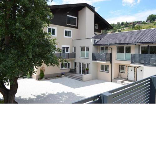 Haus Schnöll Top 1