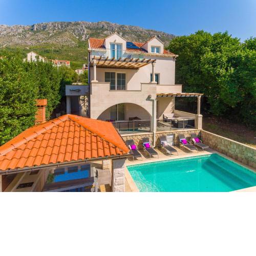 Hedera Estate, Villa Hedera X