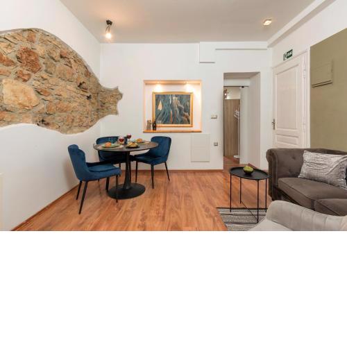 Heisenberg City Residence