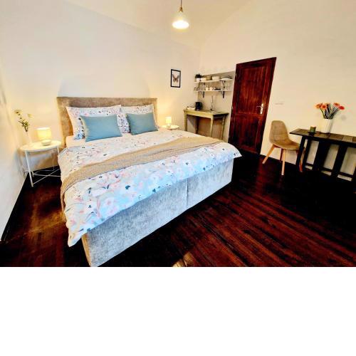 Helena Old Town Apartment