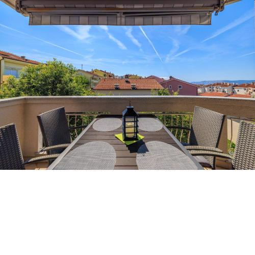 Helles Apartment in Neubausiedlung nur 500 Meter zum Strand mit Meerblick, Waschmaschine