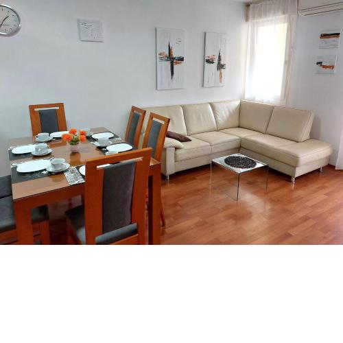Hestia 3 bdr apartment