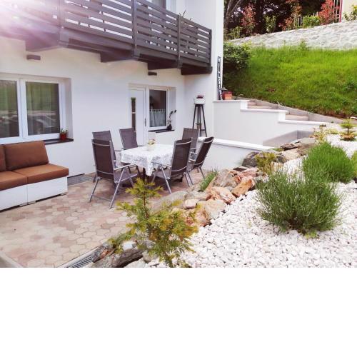 Hillside Rooms