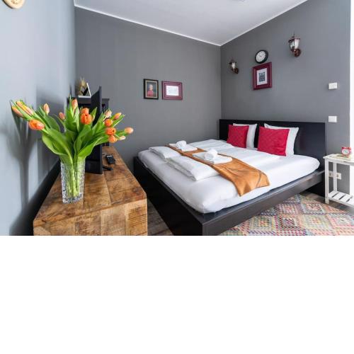 HM • Chic Studio by City Center