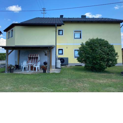 Holiday apartment in St Kanzian on Lake Klopein