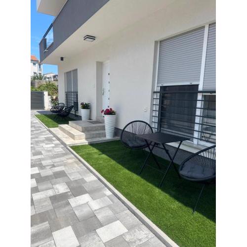 Holiday Apartments Ivano & Leo - Private Parking
