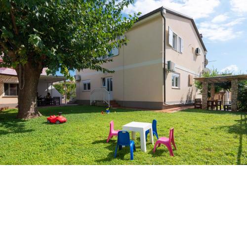 Holiday Apartments Mare