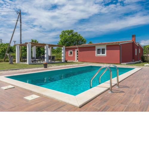 Holiday Home Alma by Interhome