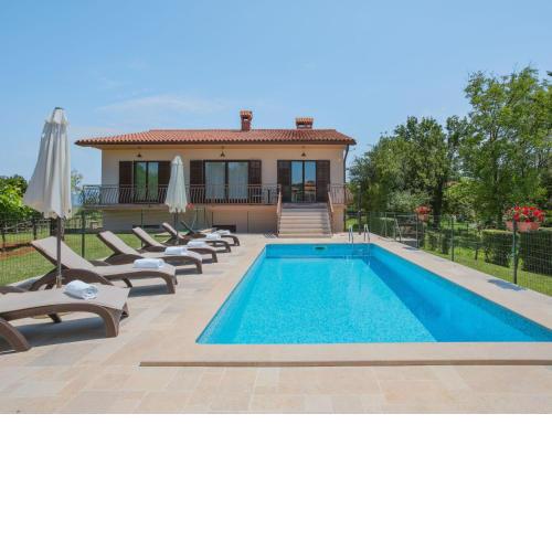 Holiday Home Ana by Interhome
