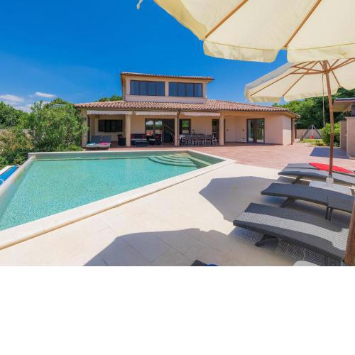 Holiday Home Andrea by Interhome