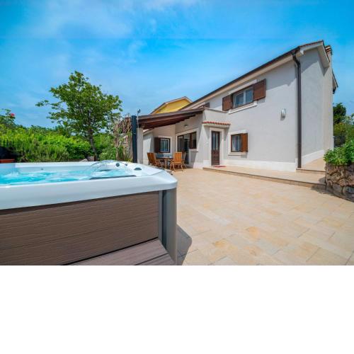 Holiday Home Bella by Interhome