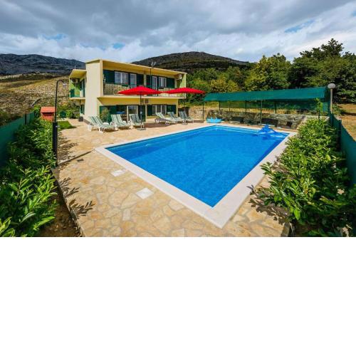 Holiday Home Cherry Tree
