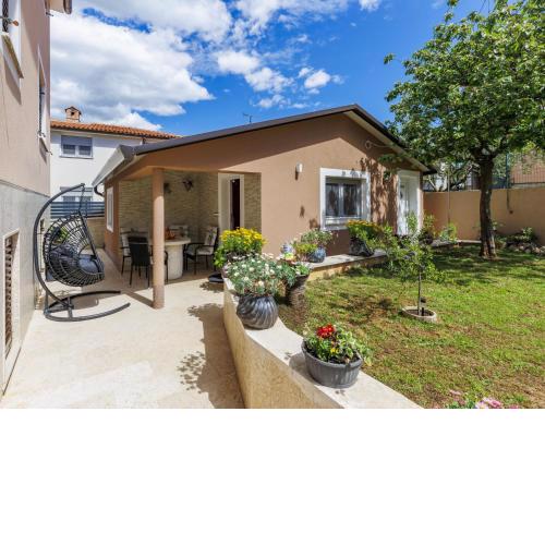 Holiday Home Dragica by Interhome