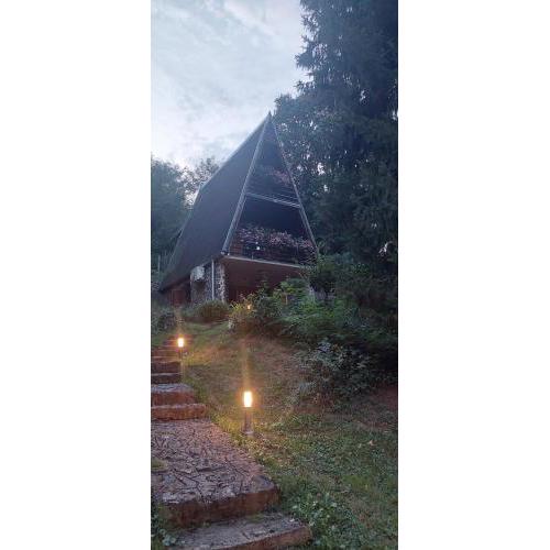 HOLIDAY HOME DRAGONFLY RIVER HOUSE on KORANA near PLITVICE and MREŽNICA