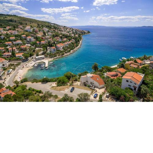Holiday home Duje