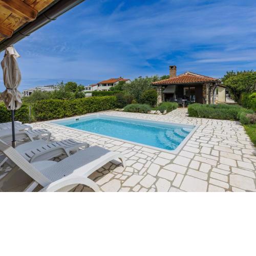Holiday Home Ema by Interhome